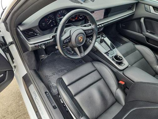 2023 Porsche 911 Carrera 4S