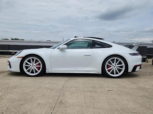 2023 Porsche 911 Carrera 4S