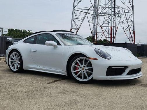 2023 Porsche 911 Carrera 4S