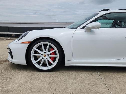 2023 Porsche 911 Carrera 4S