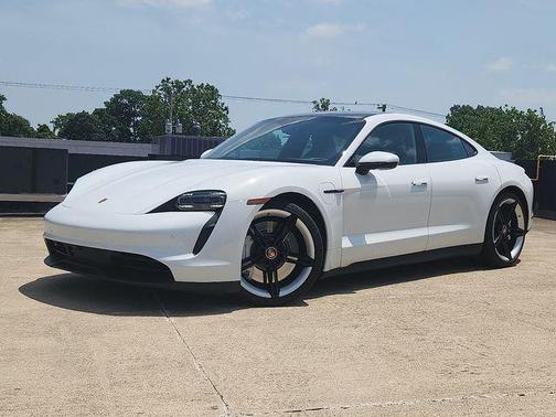 2022 Porsche Taycan Base