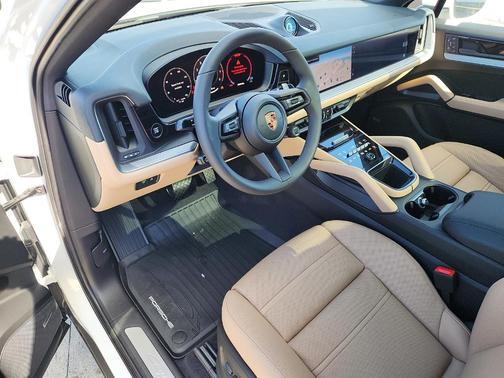 2026 Porsche Cayenne AWD
