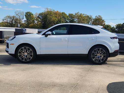 2026 Porsche Cayenne AWD