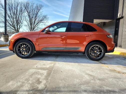 2025 Porsche Macan T
