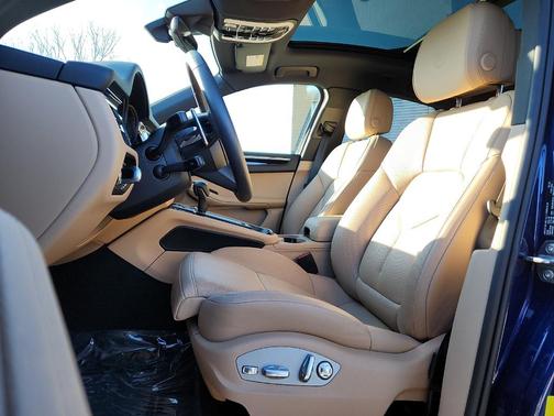 2025 Porsche Macan 
