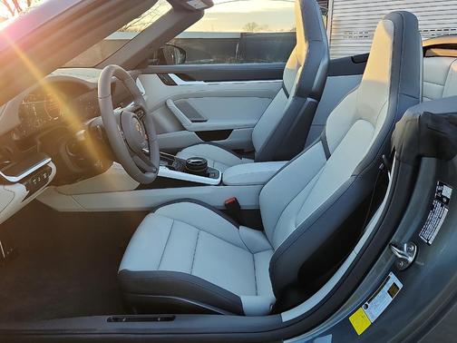 2026 Porsche 911 Carrera GTS