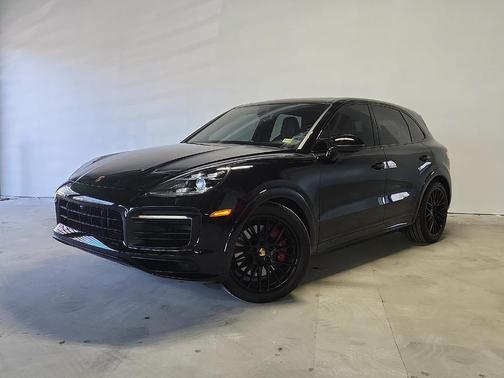 2023 Porsche Cayenne GTS