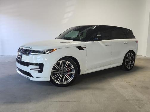 Fuji White 2024 Land Rover Range Rover Sport Dynamic SE