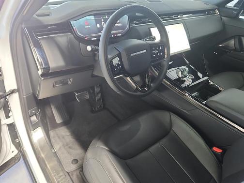 Fuji White 2024 Land Rover Range Rover Sport Dynamic SE