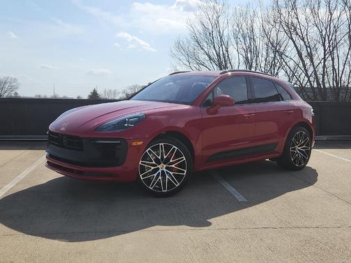 Carmine Red 2026 Porsche Macan GTS
