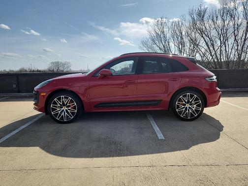 Carmine Red 2026 Porsche Macan GTS