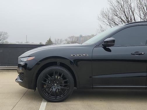 2019 Maserati Levante Base