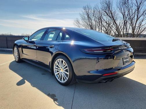 2018 Porsche Panamera 4S