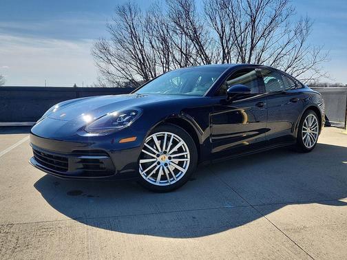 2018 Porsche Panamera 4S