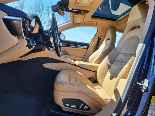 2018 Porsche Panamera 4S