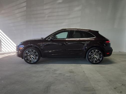 Copper 2026 Porsche Macan Base