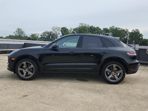 2025 Porsche Macan 