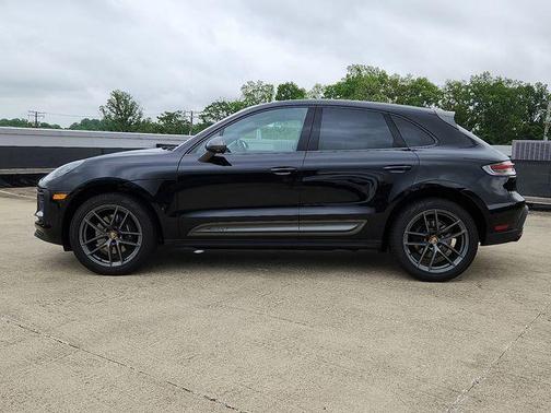 2025 Porsche Macan T