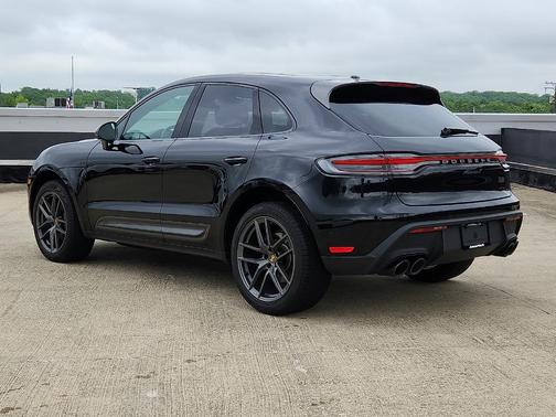 2025 Porsche Macan T