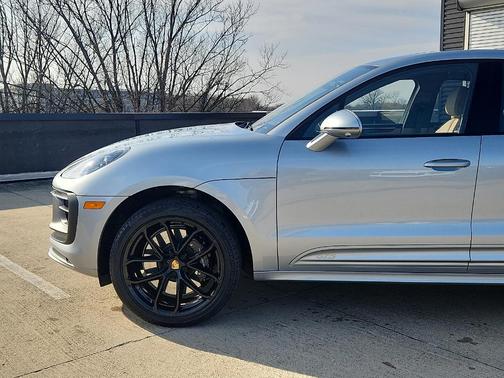 2024 Porsche Macan GTS