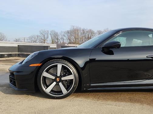 2026 Porsche 911 Carrera 4S