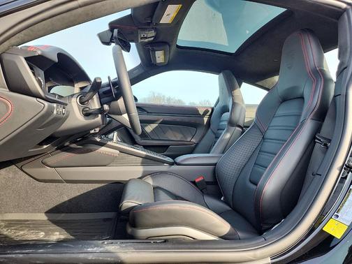 2026 Porsche 911 Carrera 4S