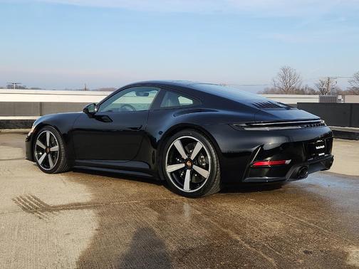 2026 Porsche 911 Carrera 4S