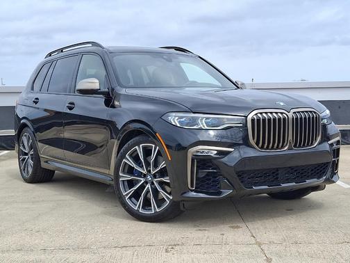 2022 BMW X7 M50i
