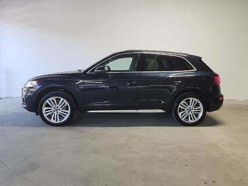 Moonlight Blue Metallic 2018 Audi Q5 2.0T Prestige