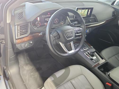 Moonlight Blue Metallic 2018 Audi Q5 2.0T Prestige