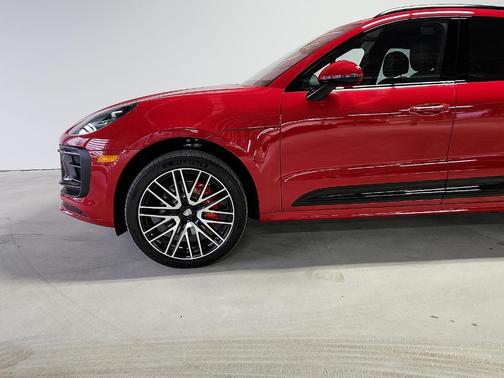 2026 Porsche Macan S