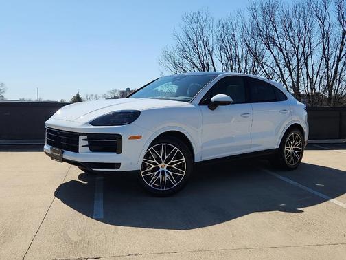 2025 Porsche Cayenne AWD