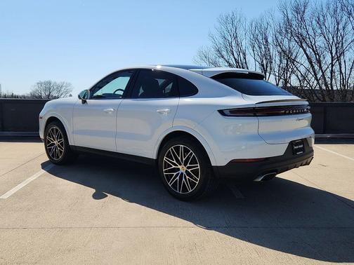 2025 Porsche Cayenne AWD