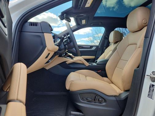 2026 Porsche Cayenne Base