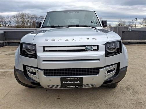 2024 Land Rover Defender 110 P400 S