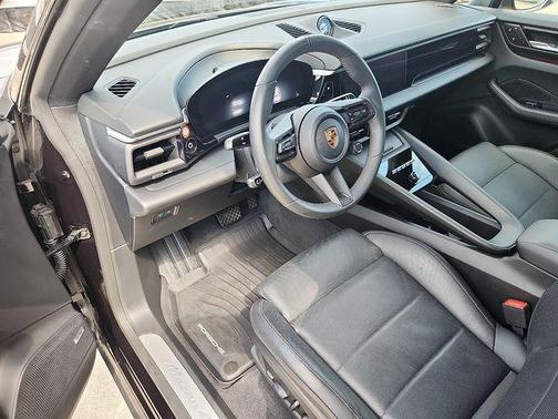 2024 Porsche Macan 4