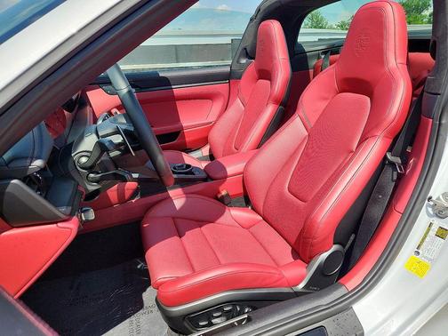 2024 Porsche 911 Targa 4 GTS