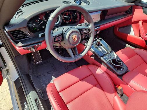 2024 Porsche 911 Targa 4 GTS