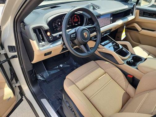 2026 Porsche Cayenne AWD