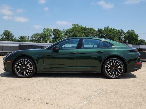 2025 Porsche Panamera