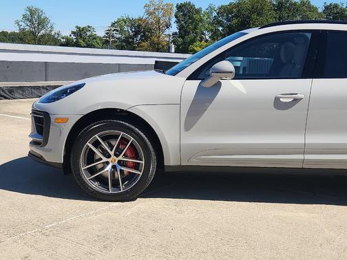 2026 Porsche Macan S