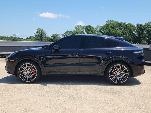 2022 Porsche Cayenne GTS