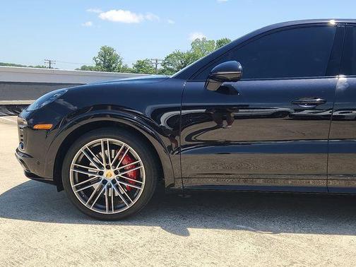 2022 Porsche Cayenne GTS