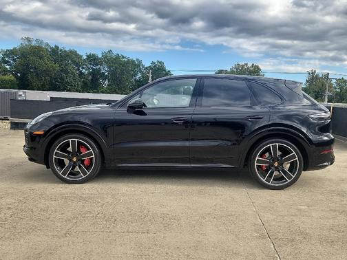 2021 Porsche Cayenne GTS