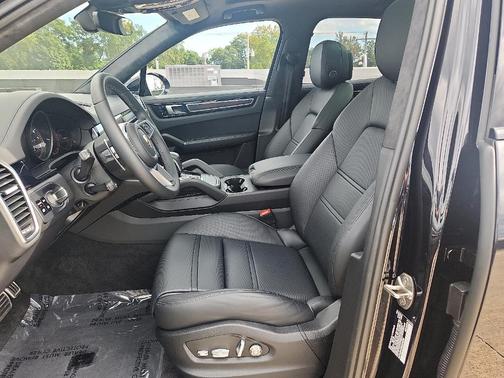 2021 Porsche Cayenne GTS