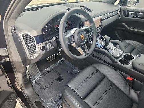 2021 Porsche Cayenne GTS