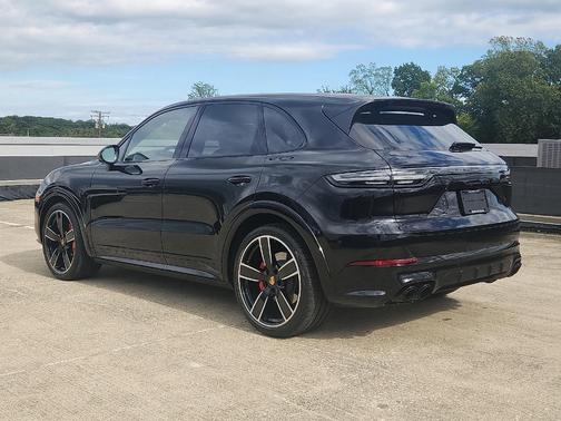 2021 Porsche Cayenne GTS