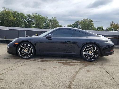 2016 Porsche 911 Black Edition