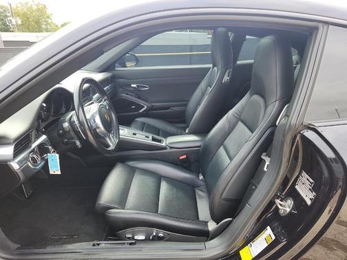 2016 Porsche 911 Black Edition