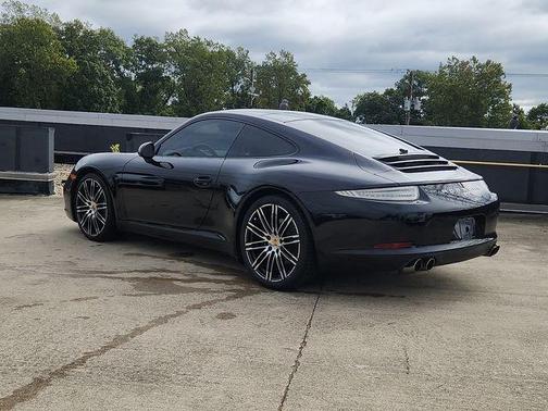 2016 Porsche 911 Black Edition